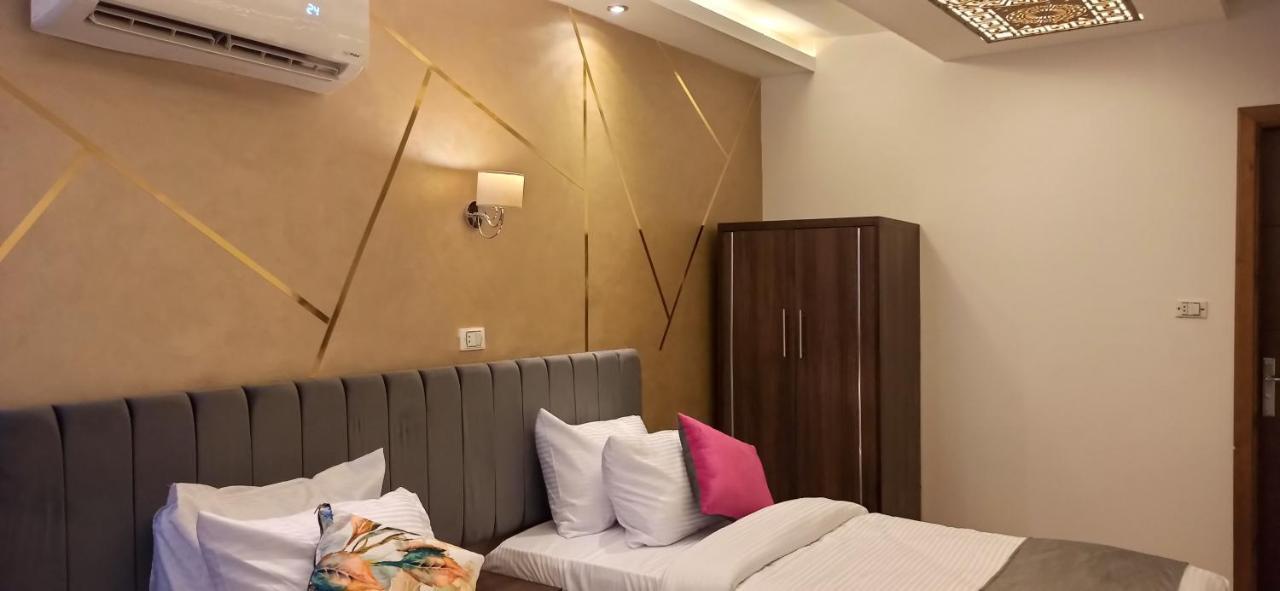 Grand Pyramids Inn Kafrat al Jabal ภายนอก รูปภาพ