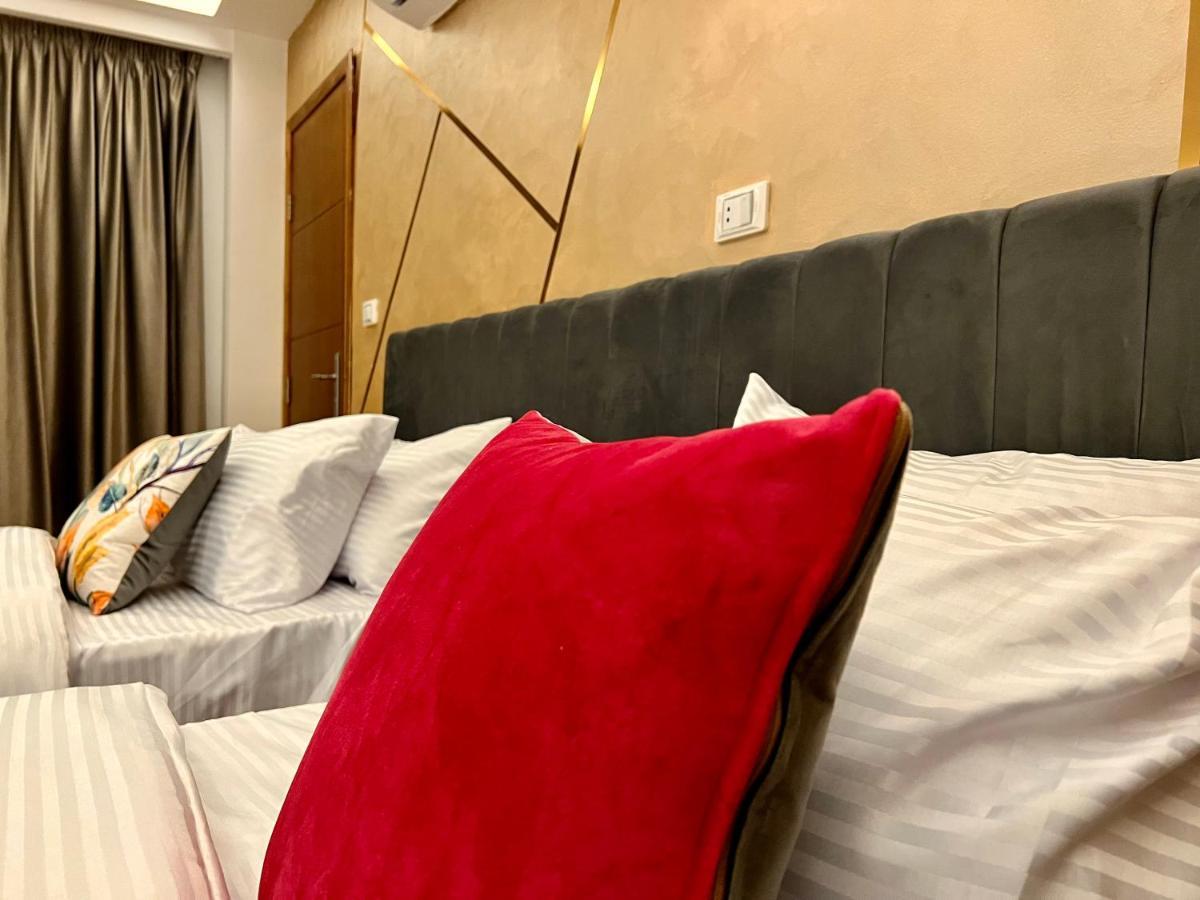 Grand Pyramids Inn Kafrat al Jabal ภายนอก รูปภาพ