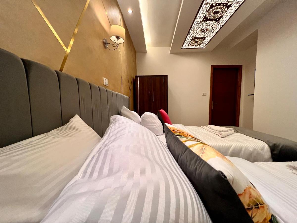Grand Pyramids Inn Kafrat al Jabal ภายนอก รูปภาพ