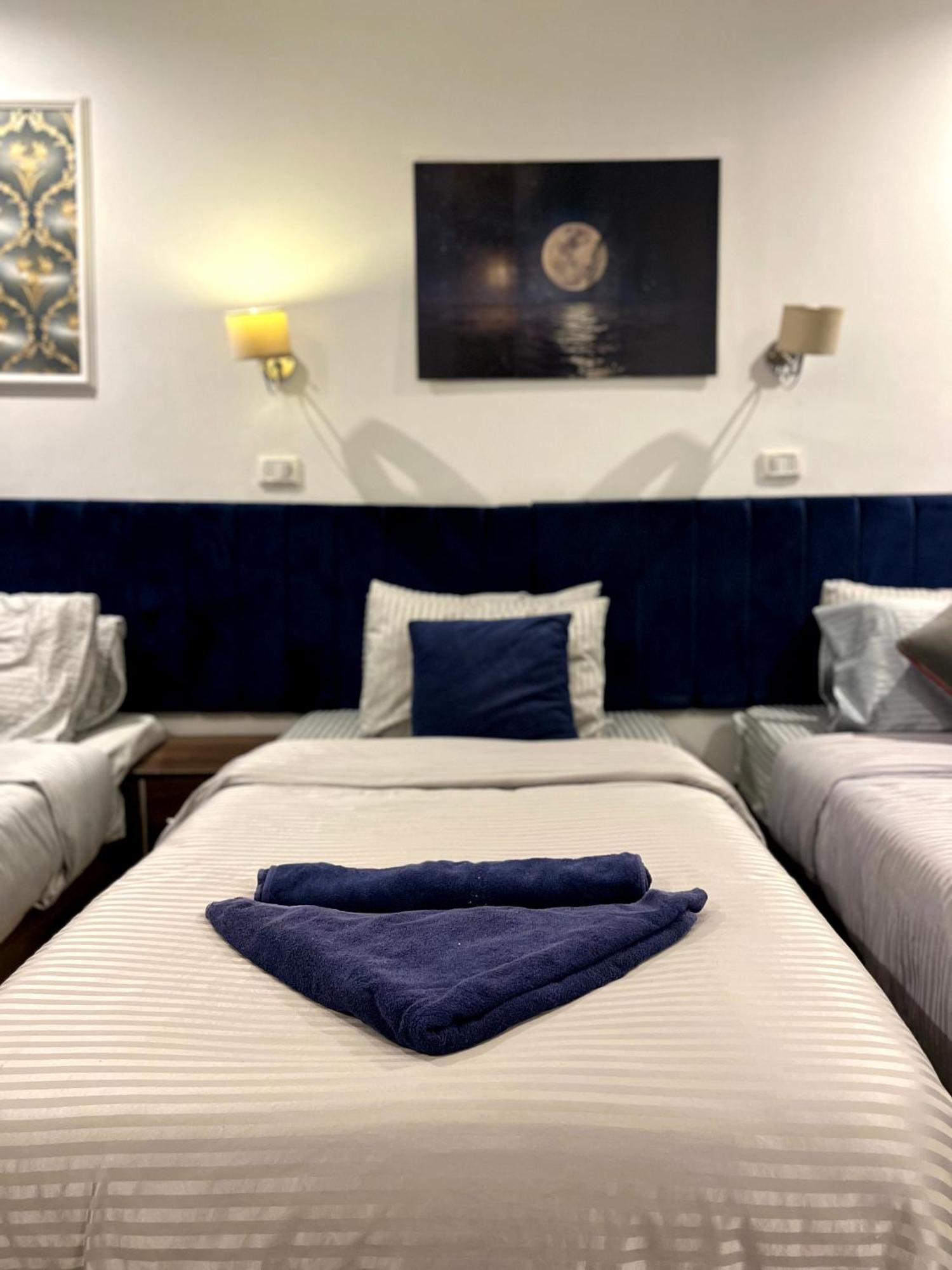 Grand Pyramids Inn Kafrat al Jabal ภายนอก รูปภาพ