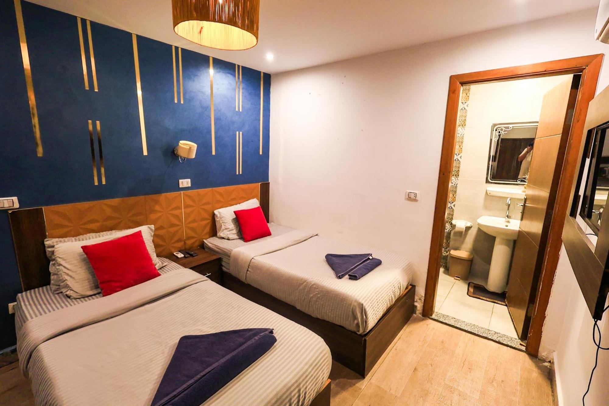 Grand Pyramids Inn Kafrat al Jabal ภายนอก รูปภาพ